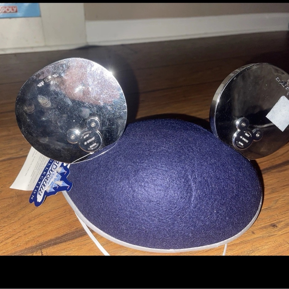 Walt Disney World Dream Ears Light Up Mickey Mouse Ears Adult Size Hat NWT - Picture 4 of 4